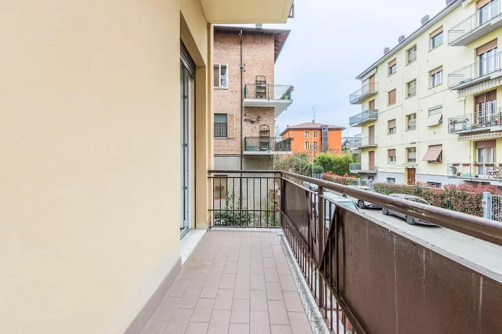 Minimalist Oasis - City Life & Hesperia Hospital Modena 0*,  Italy
